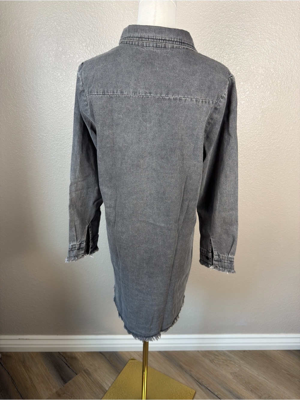 NWT Casual Gray Button-Front Mini Denim Shirt Dress, Medium - Picture 6 of 8